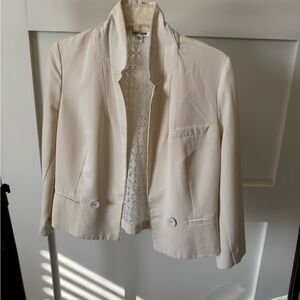 Lace back detail bundle